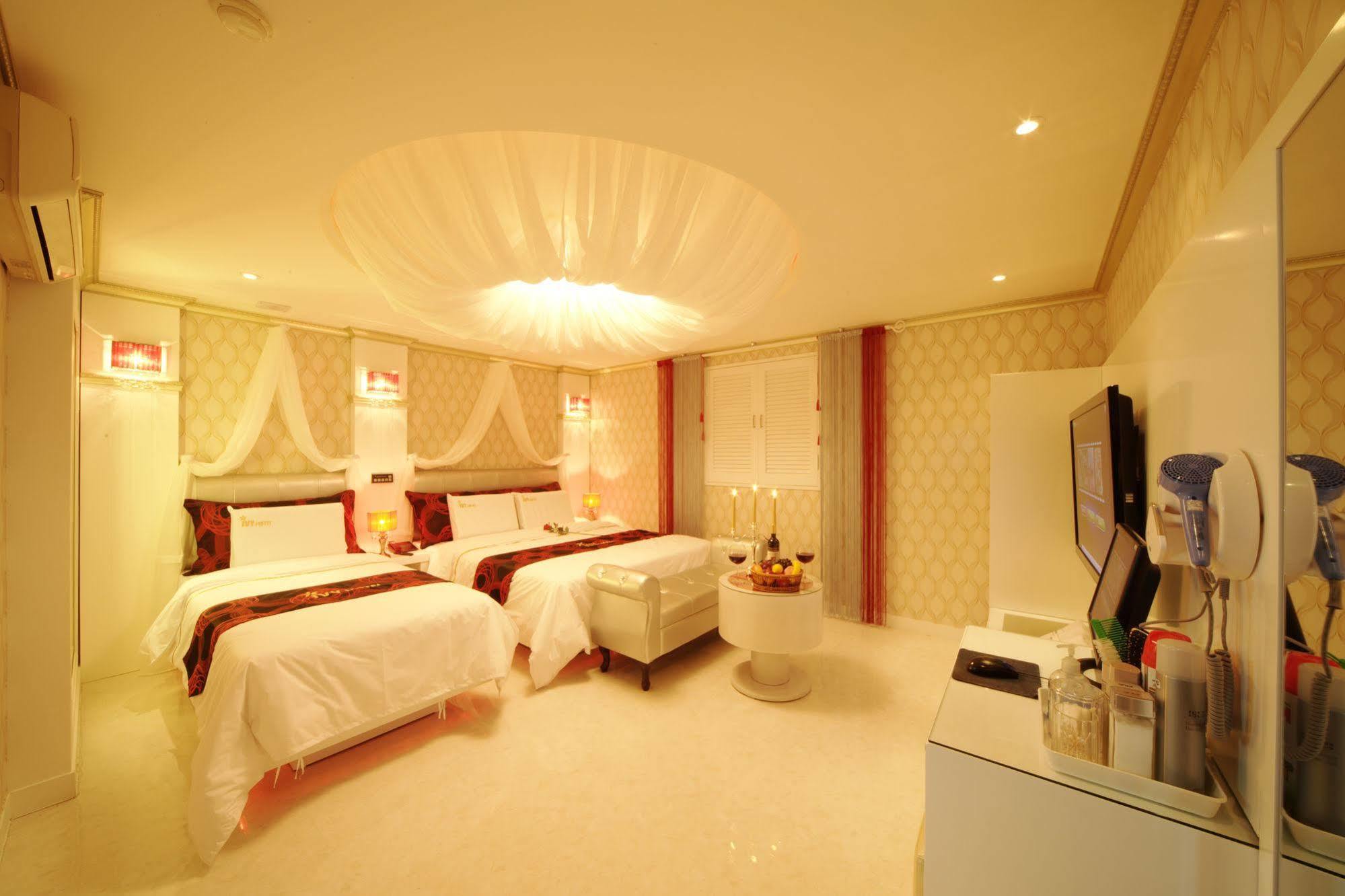 Ivy Hotel Ansan Exterior foto